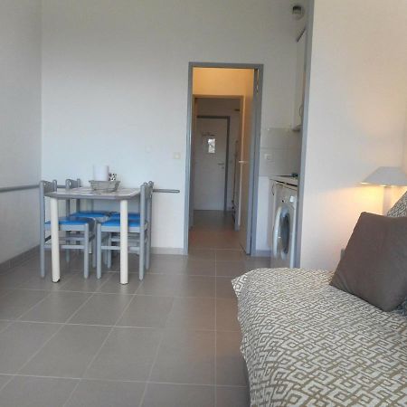 Studio Renove En Bord De Mer Avec Terrasse, Parking Et Wifi A Villeneuve-Loubet - Fr-1-252A-29 Zewnętrze zdjęcie